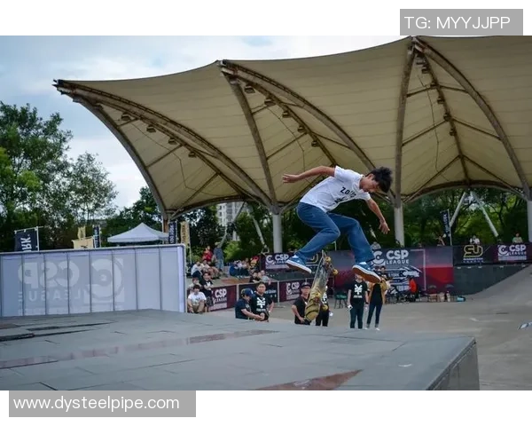 上海滑板队在极限运动联赛中的精彩表现与状态分析