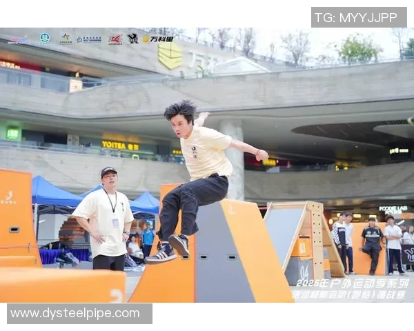 深圳极限运动队在世界街舞大赛中的耐力表现引发热议与赞赏 深圳极限运动队在世界街舞大赛中的耐力表现引发热议与赞赏